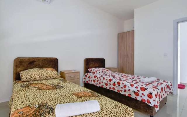 Villa w Garden Balcony 8 min to Ulcinj Long Beach