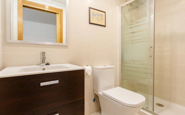 Real Escuela Home Surthy Apartments