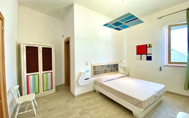 Casa Mondrian - Camere con Bagno e Piscina Privata