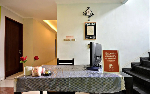 ZEN Rooms Tebet Gudang Peluru