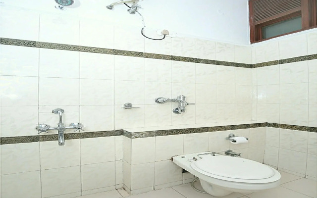 OYO 13139 Hotel mohali continental