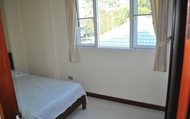 Tropical Hill by Melody Hua-Hin