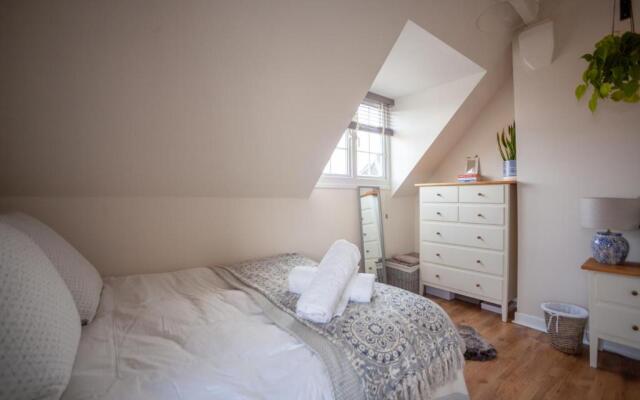 St Owen's Terrace by RentMyHouse