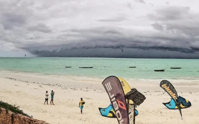 SunSeaBar Kite House