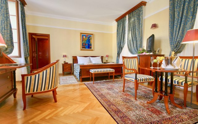 Hotel Kazbek