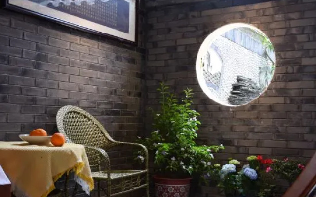 yin yi – Outside – Chengdu
