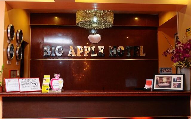 Big Apple Hotel & Bar