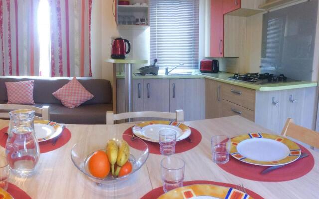 Mobilhome Climatisé 3ch 6p Dans Parc Des 7 Fonts