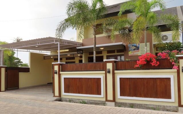 Guest House Puri 3 Bedroom AC