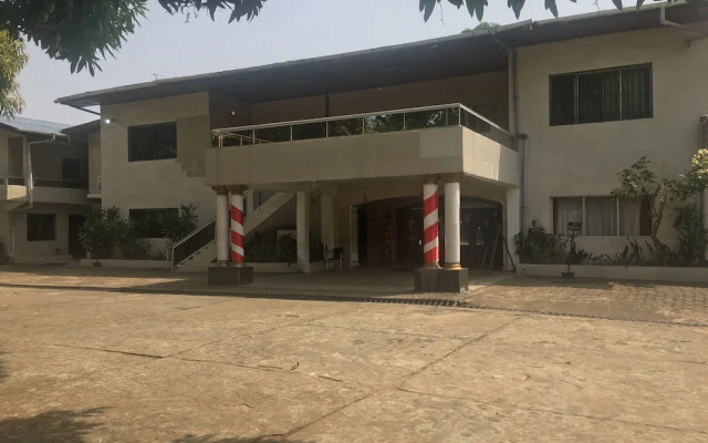 Embassy Suites Hotels & Restaurant