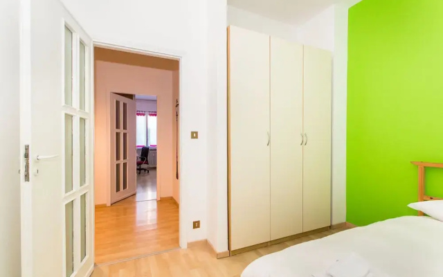 Mm Dante Colorful Apartment