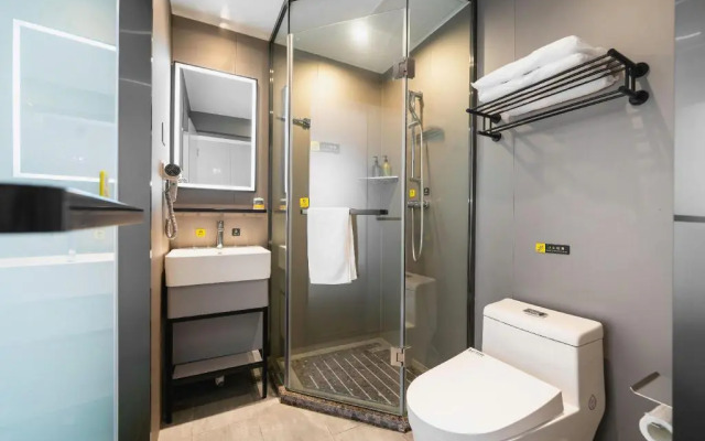 7Days Inn Shanghai Lujiazui Babaiban Pudian Road Subway Station