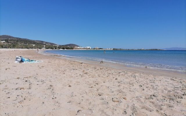 Paros King Luxury Apartments