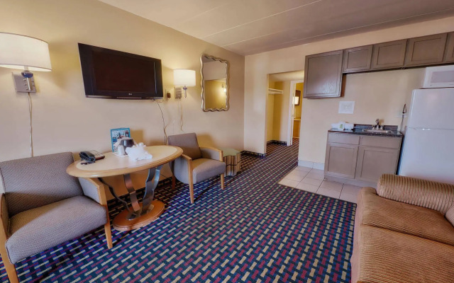 Seashire Inn & Suites