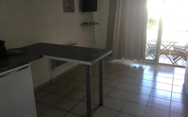 Joli studio bord de mer climatisé