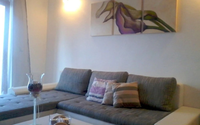 Dioniza - 150 m From Beach - A1