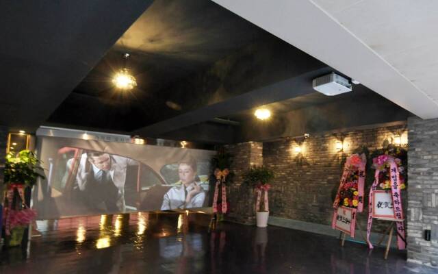 French Code Hotel Seomyeon Bumcheon