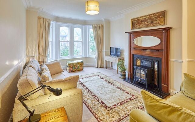 Host Stay The Garden Flat