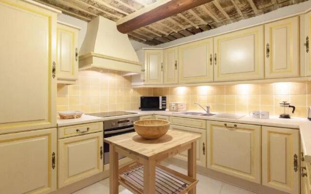 2 bedrooms 2 bathrooms apartment in Old Antibes