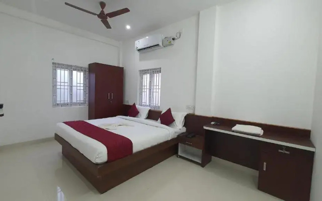 JR Service Apartment Hotel