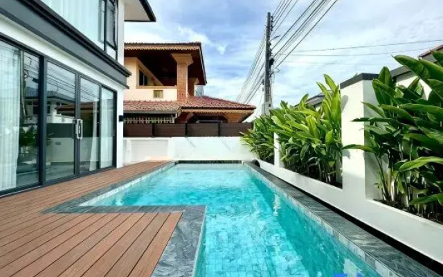 NEW Luxury 6BR Pool Villa Pattaya, 10mn Walking St