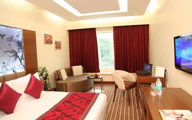 OYO Hotel: Capital O New Haven Hotel Near Lotus Temple