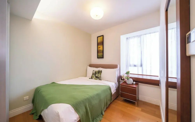 Tyms Spacious 2BR 1BA Apt Xuhui Metro