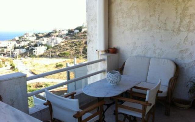 Family Apartment Ammoudi