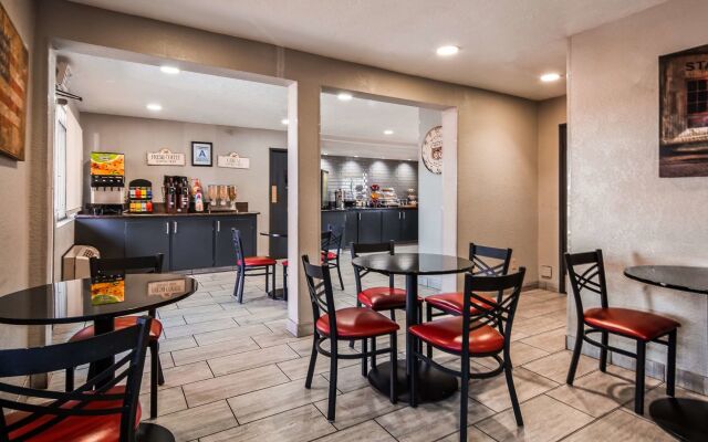 Best Western Desert Villa Inn