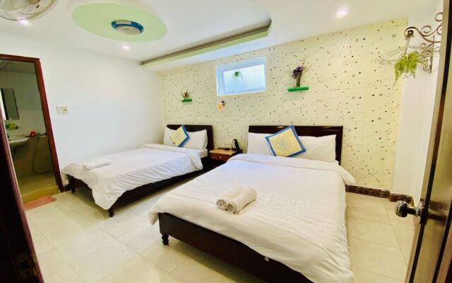 Friendly House