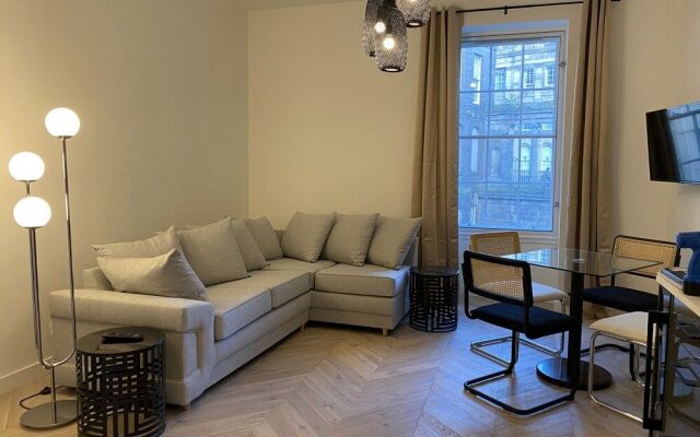 Leith Street Suite