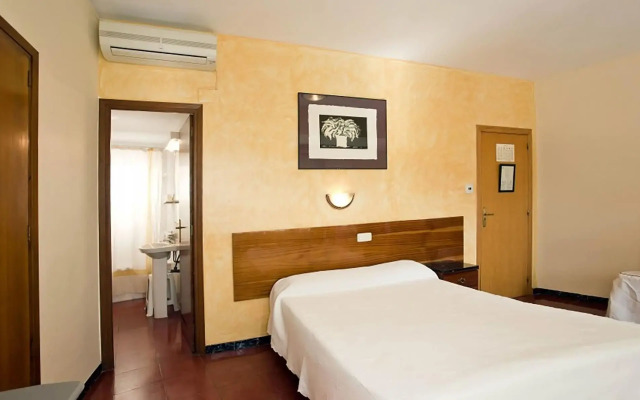 Hostal Tropical
