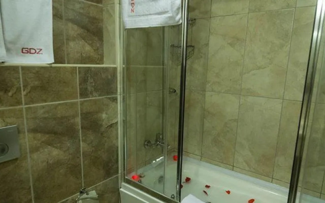 Gdz Hotels Gediz Business