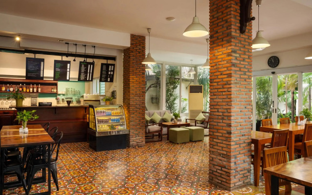 Skyline Boutique Hotel