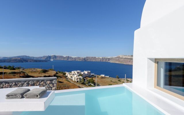 Earino Suites & Villas