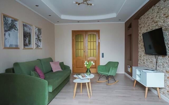 Zoya-Apart on 94 Aksakov Street