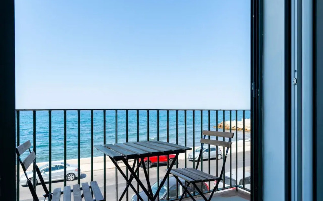 The Sea Outside Apartment 02 by Wonderful Italy