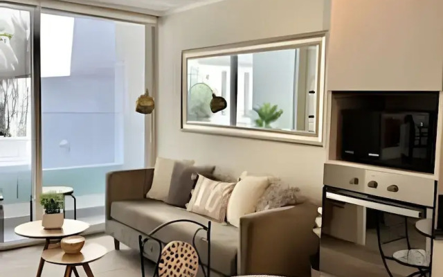 Edificio Céntrico y a pasos del Metro