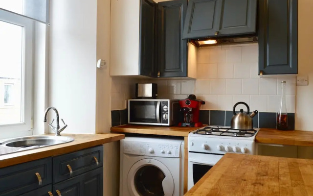 Stylish & Modern Flat Near City Centre, Edinburgh