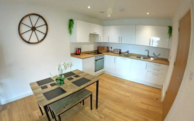 Luxury Apartment Near Piccadilly Station