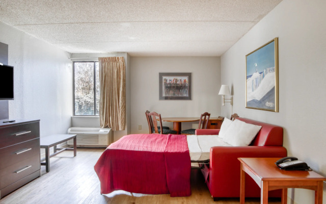 OYO Hotel Burlington South