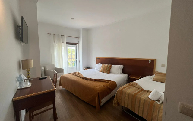 Hotel Louro