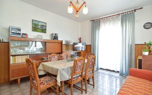 Apartment 1684