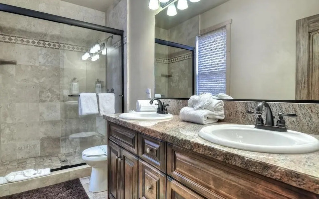 No 19 Luxury Village Retreat