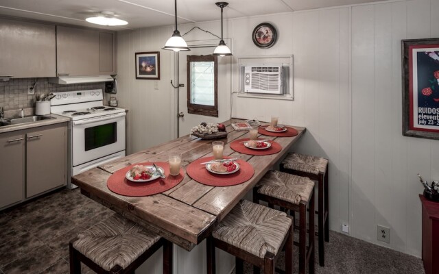 Rogers Roost - Three Bedroom Cabin