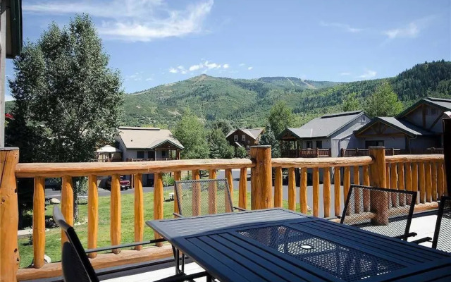 Saddle Creek Townhomes by Pioneer Ridge Management