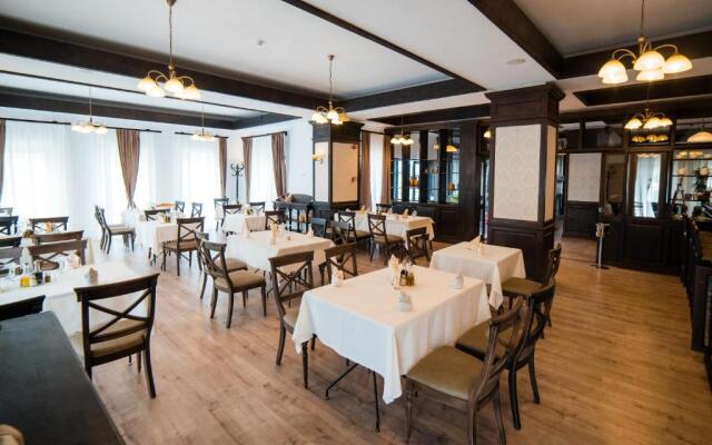 Piatra Pinului Ski Hotel & SPA