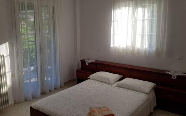 Koulas House in Diava