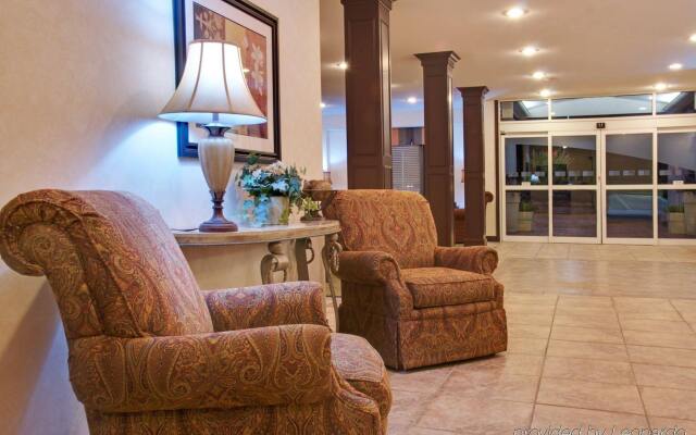 Holiday Inn Express Hotel & Suites Livingston by IHG