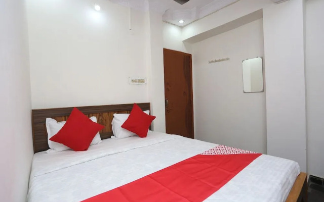 Oyo 36007 Hotel Mahendra